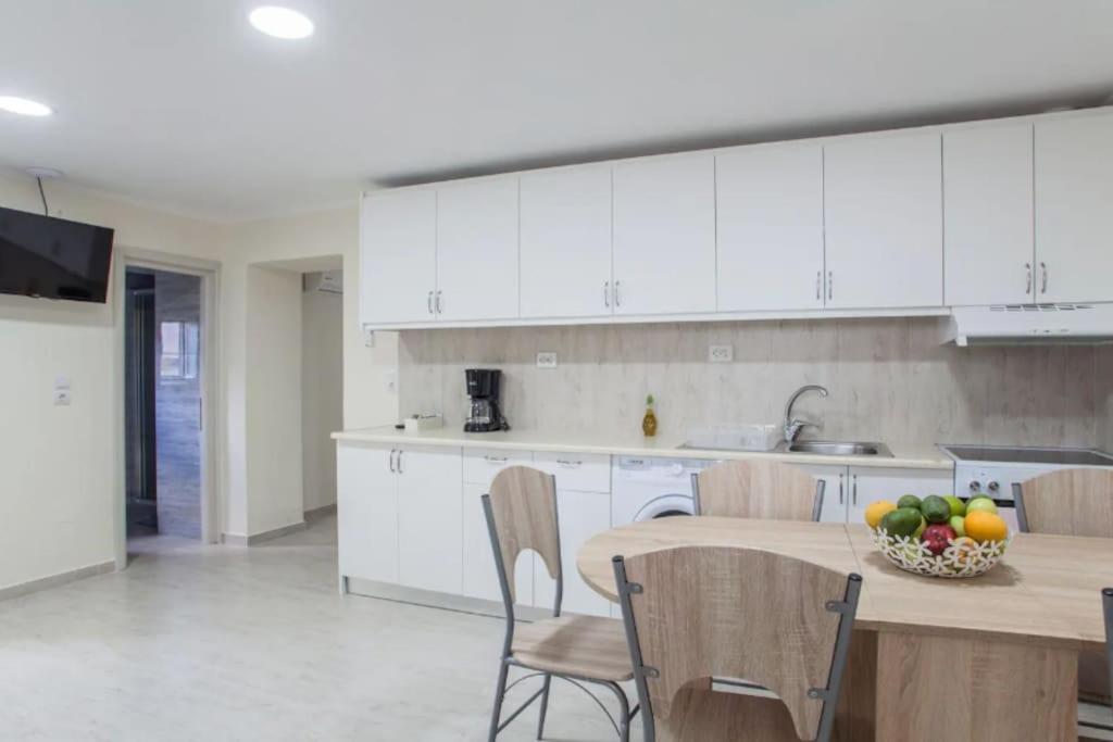 Ferienwohnung Newly Reconstructed Flat 107Sqm! Chania  Exterior foto
