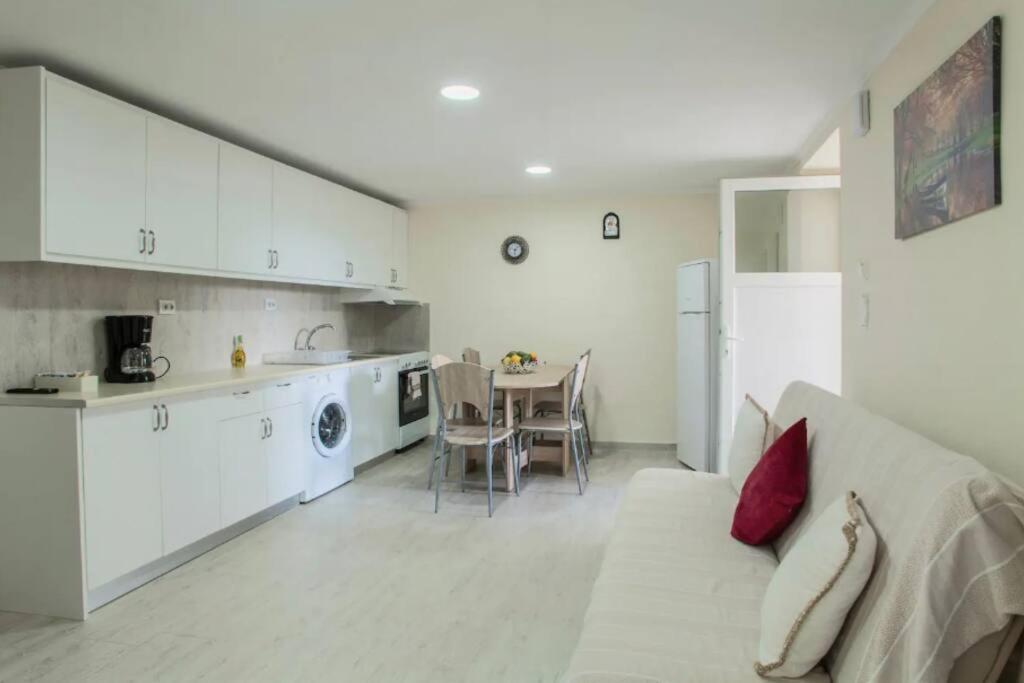 Ferienwohnung Newly Reconstructed Flat 107Sqm! Chania  Exterior foto